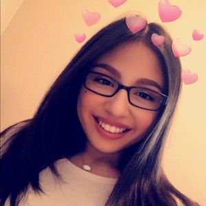 Meet your Posher, Ariana